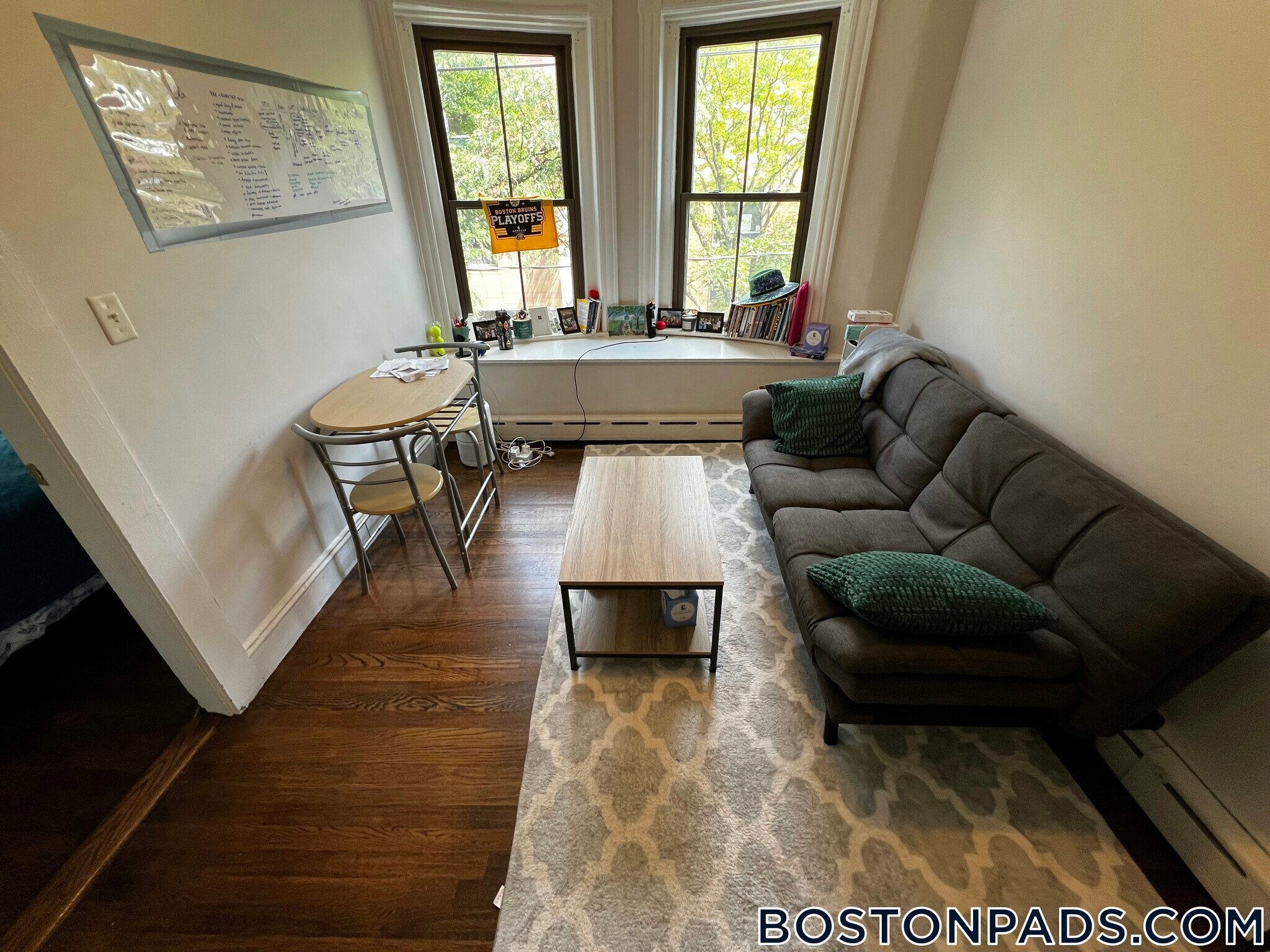 Building Photo - 106 Willow St