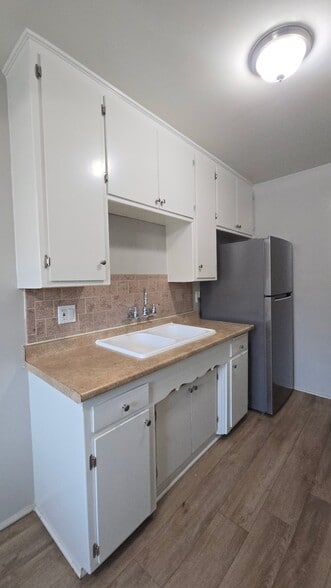 Building Photo - 516 Mar Vista Ave