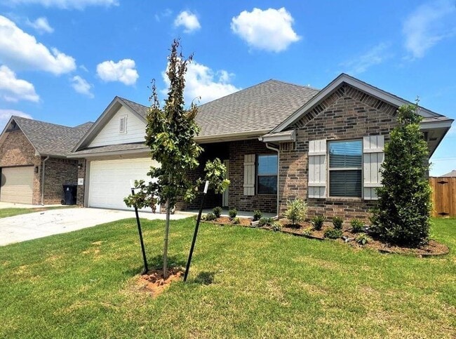 Building Photo - 10012 Glover River Dr