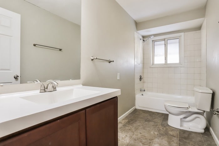 Building Photo - 2095 Collier Dr