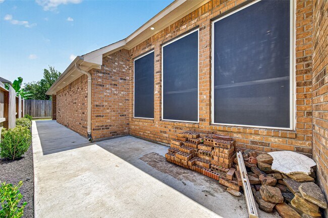 Building Photo - 5607 Granite Falls Ln