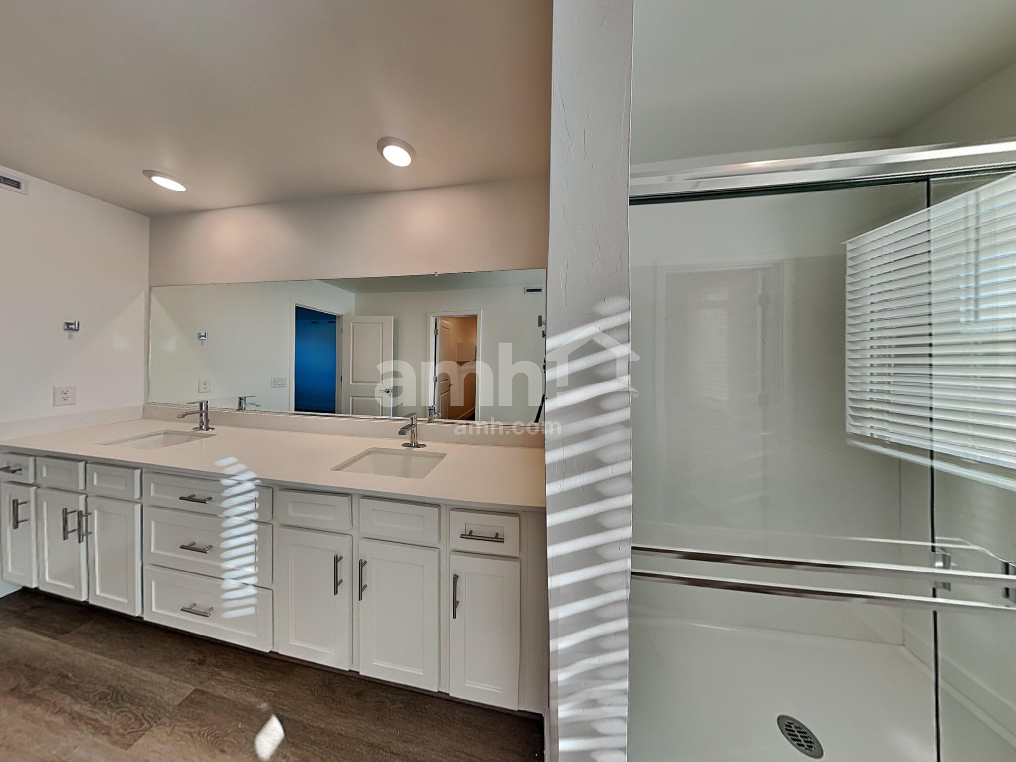 Building Photo - 2600 N Wyatt Dr