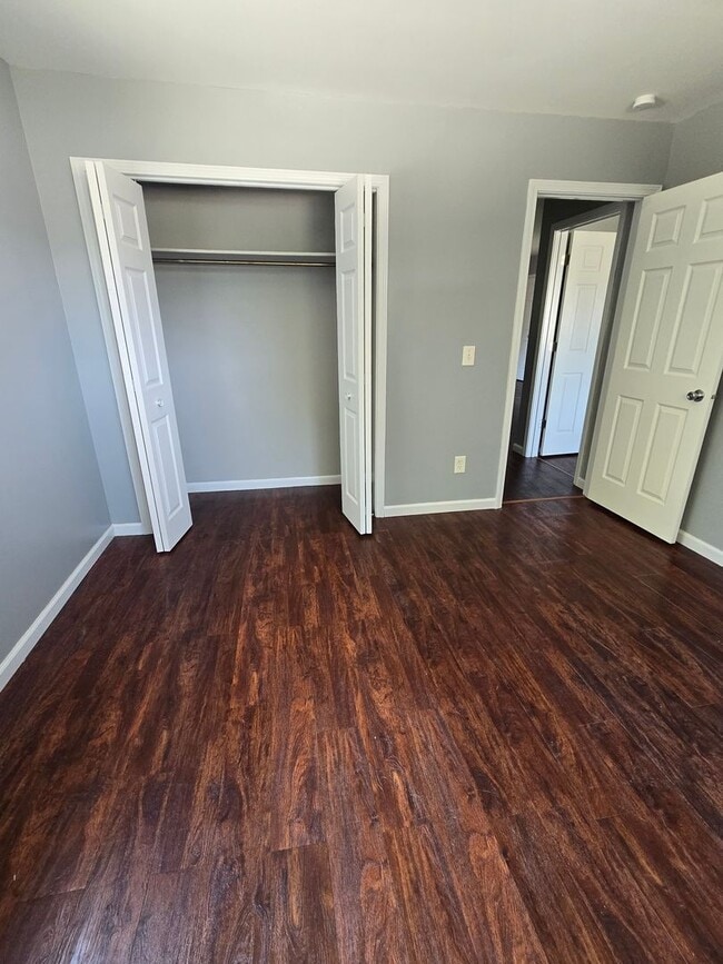 Building Photo - 3225 Ramond St