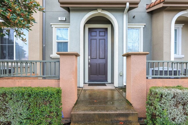 Primary Photo - 131 Burbank St