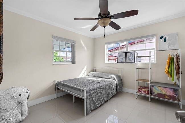 Building Photo - 1815 SW 85th Ct