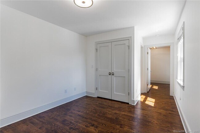 Building Photo - 75 Strickland Rd