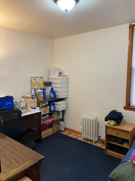 Building Photo - 208 Farnham Ave