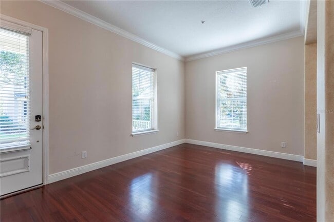 Building Photo - 1608 Hanks Ave