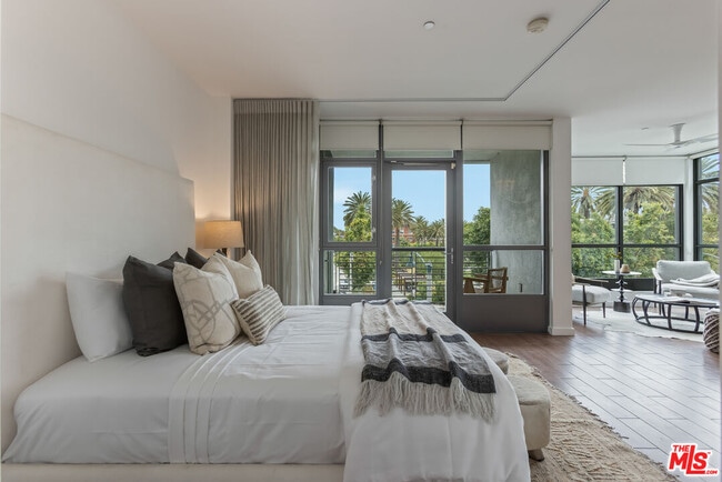 Building Photo - 13045 Pacific Promenade