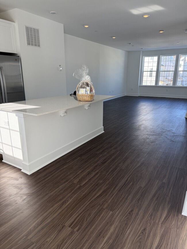 Building Photo - 36 Primrose Ct