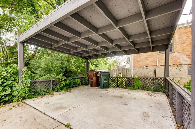 Building Photo - 5107 Marion Ave