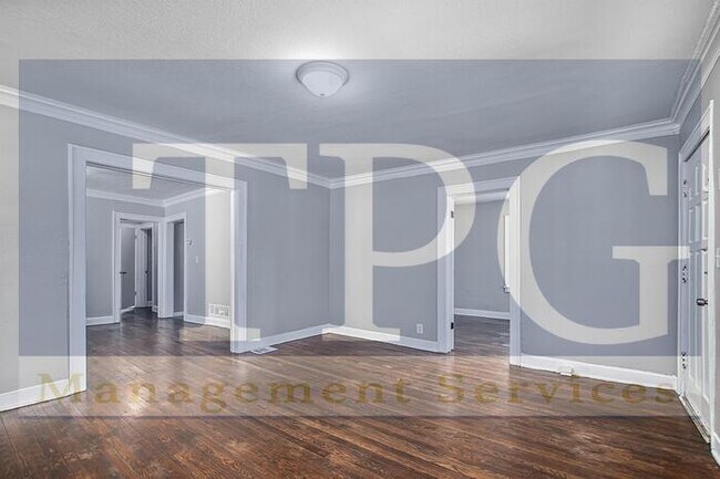 Building Photo - 1825 E 67th St