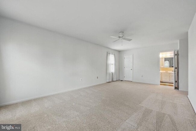 Building Photo - 12451 Plowman Ct