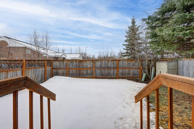 Building Photo - East Anchorage Home Near Trails & Parks; W/D in unit, Garage, Fenced Yard; Quick Access to JBER