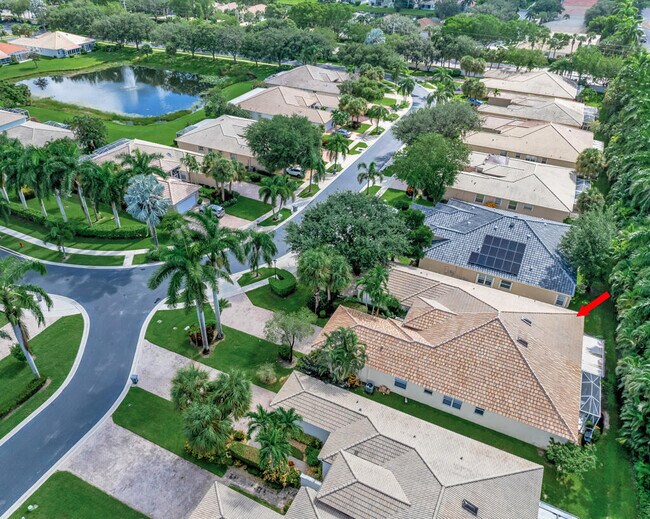 Building Photo - 9795 Crescent View Dr S
