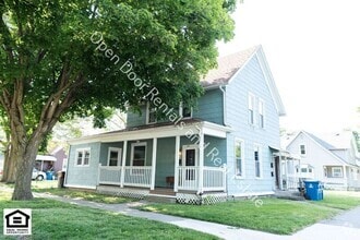 Building Photo - 601/603 N Jackson St
