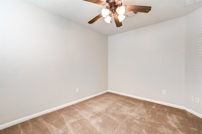 Building Photo - 17910 Carroll Pl Ln