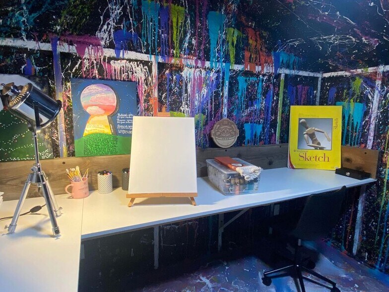 Building Photo - 8801 Fircrest Dr