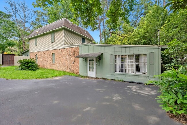 Building Photo - 3532 Spring Hill Ave