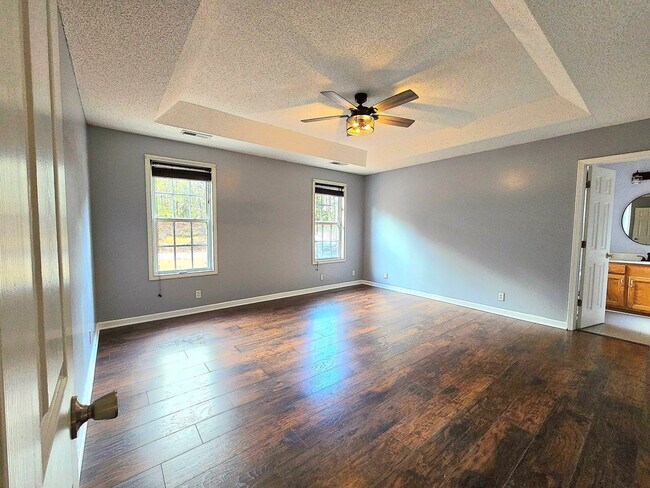 Building Photo - 160 Pinnacle Ct