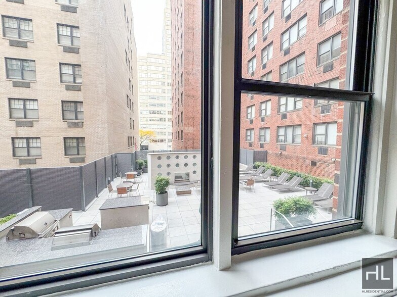 Building Photo - East 79th Street