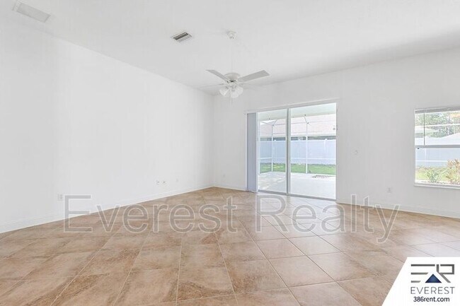 Building Photo - 13 Sleigh Bell Pl