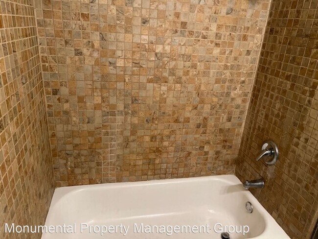 Building Photo - 3 br, 1 bath House - 744 Clair Street