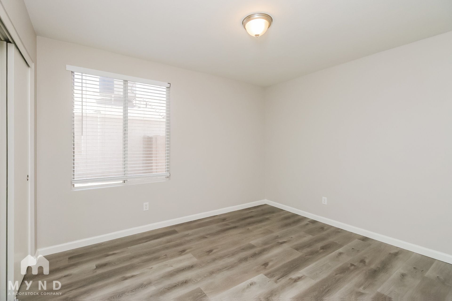 Building Photo - 2027 W 21st Ave