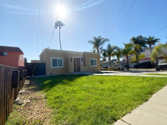 Building Photo - 520 Glover Ave