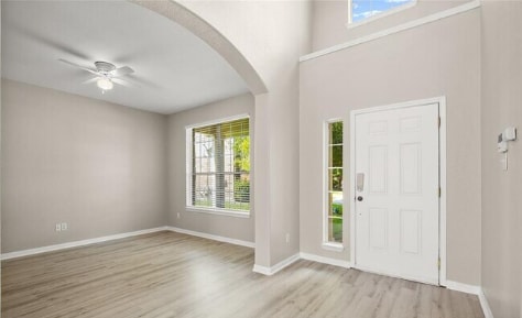 Building Photo - 18600 White Water Cove