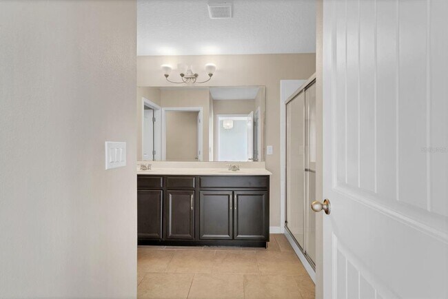 Building Photo - 1578 Softshell St
