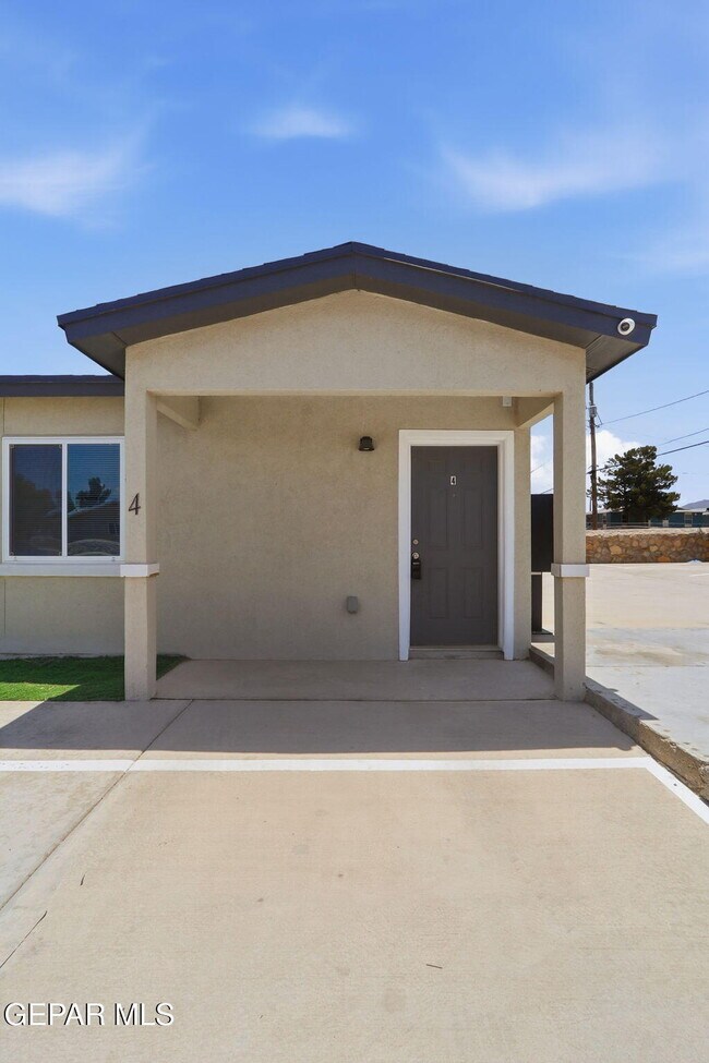 Building Photo - 8761 Lawson St