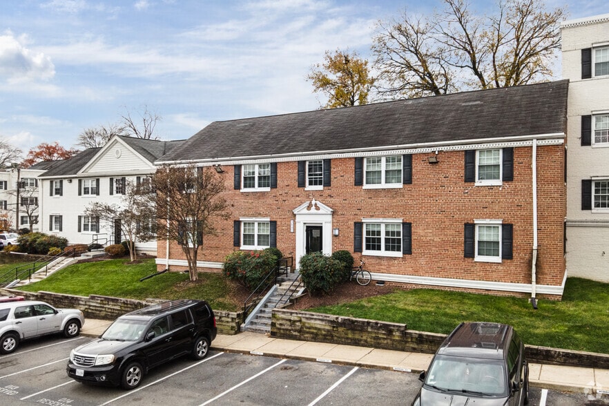 Eaton Square 801 4 Mile Rd Alexandria VA 22305 Apartment Finder