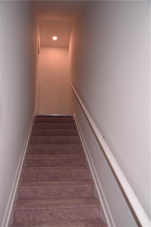 Building Photo - 549 Ruths Dr