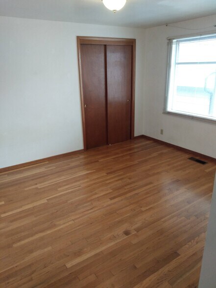 Building Photo - 915 NW 56th St