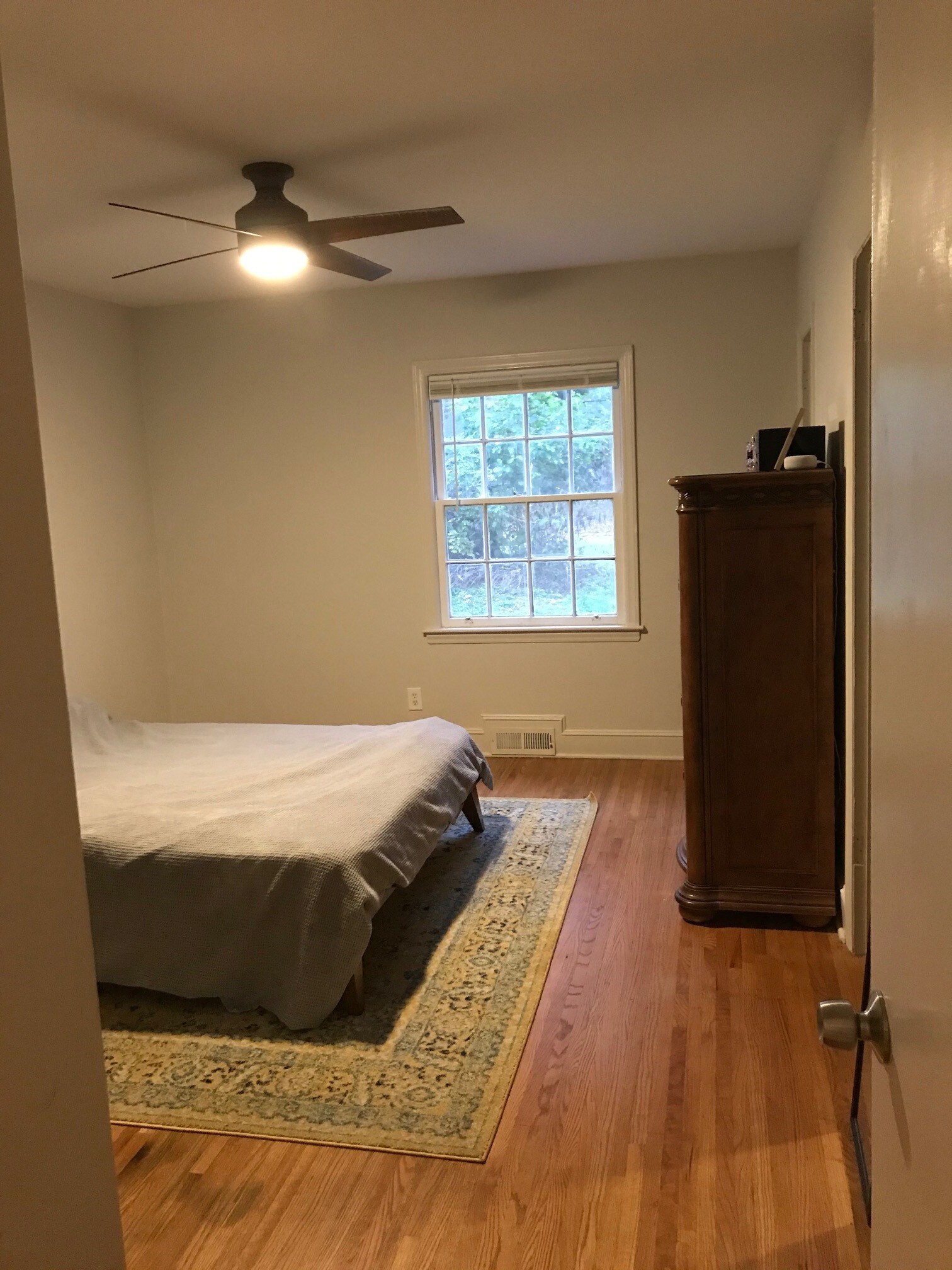 Master Bedroom - 1915 Birchcrest Dr