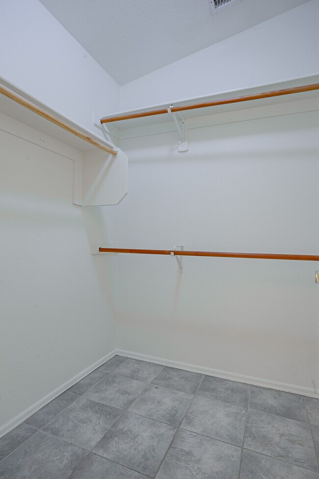 Building Photo - 6590 Tuzigoot Way