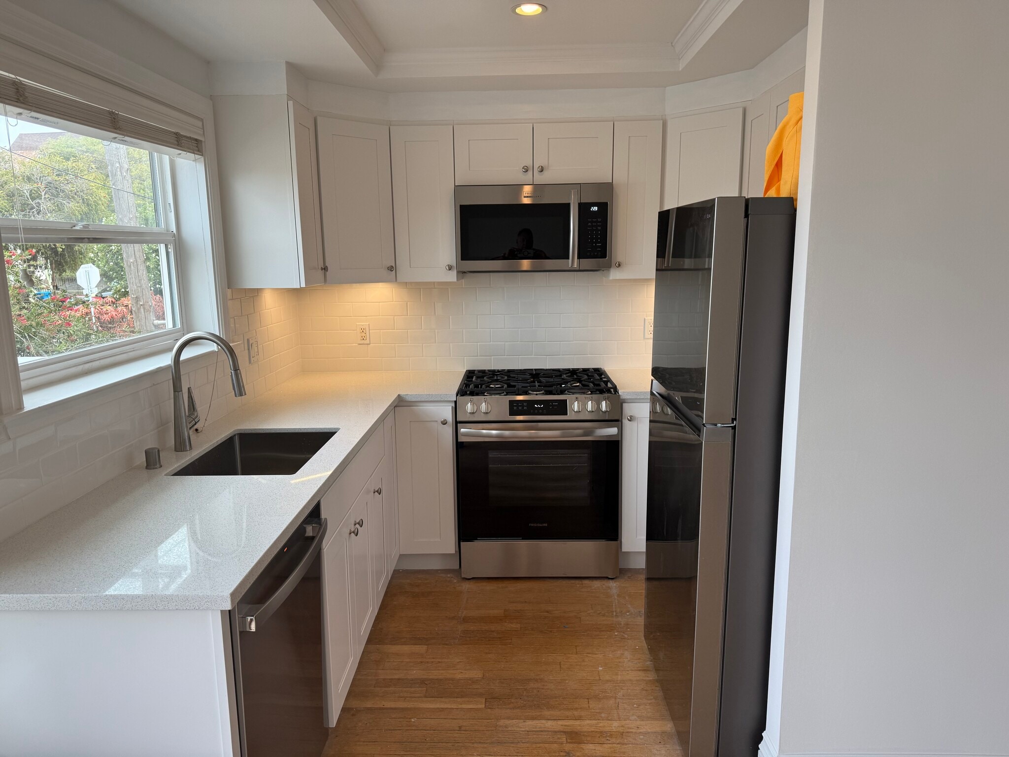 Kitchen - 119 Peralta Ave