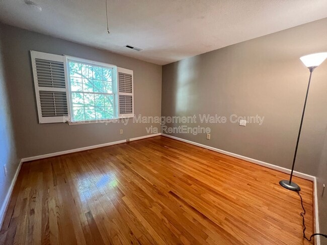 Building Photo - 2884 Wycliff Rd