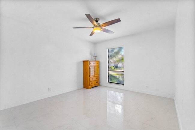 Building Photo - 2683 NW 45th St