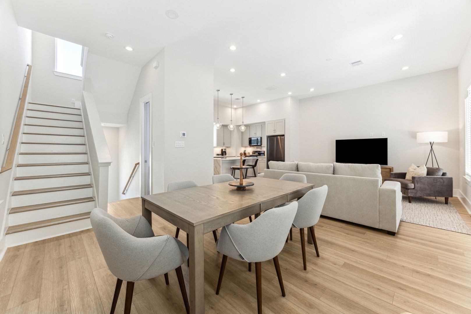 Building Photo - 1620 Ojeman Rd