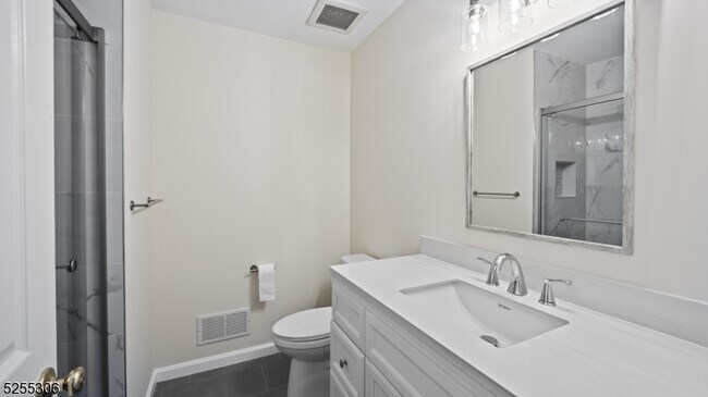 Building Photo - 1306 Stech Dr