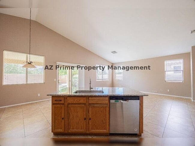 Building Photo - 6086 S Pearl Dr