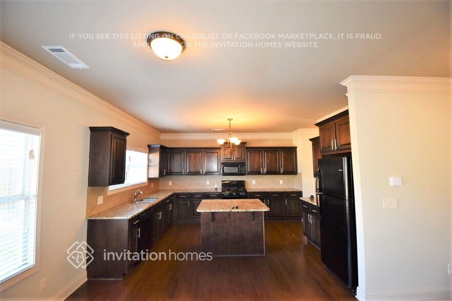 Building Photo - 3727 Antares Dr