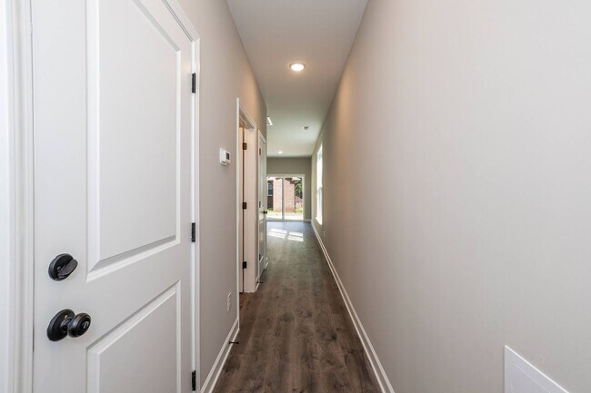 Building Photo - Brand NEW Three Bedroom Home!