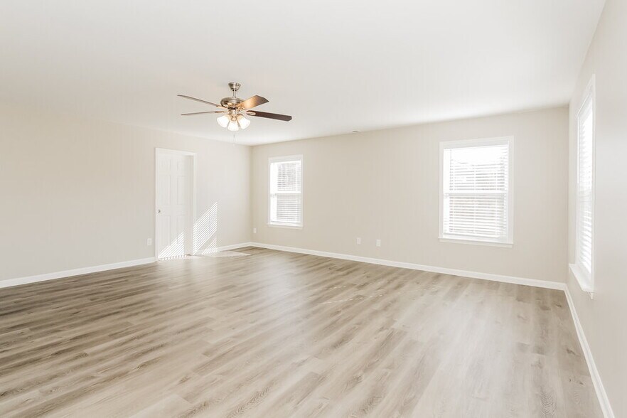 Building Photo - 1524 Black Swan Ct