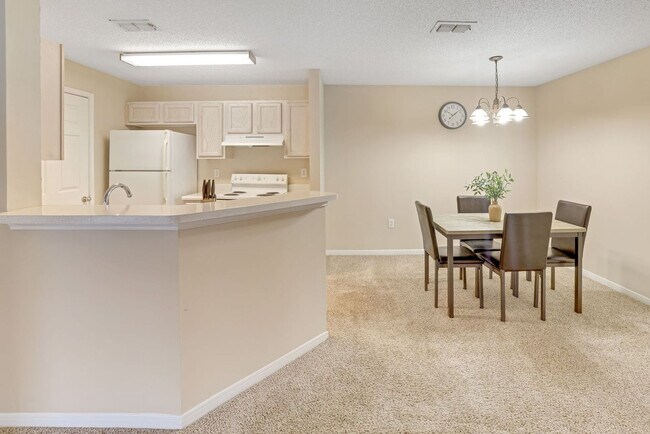 Building Photo - 3065 Shannon Oxmoor Rd
