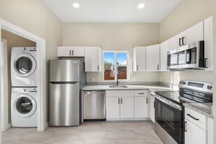 Building Photo - 1329 W Speedway Blvd