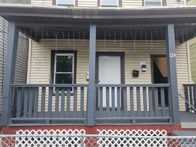Building Photo - 124 Lyon St