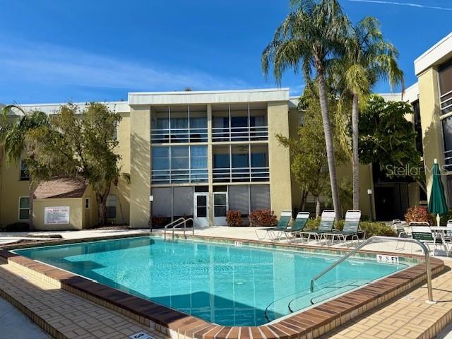 Building Photo - 2302 S Manhattan Ave